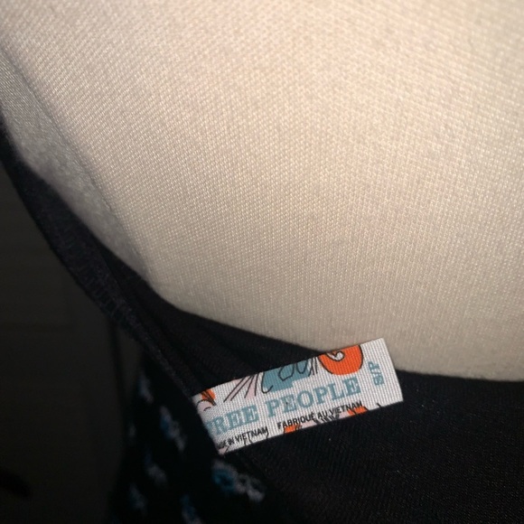 Free People Vintage Strapless Floral
Embroidered Dress size small - Picture 4 of 9